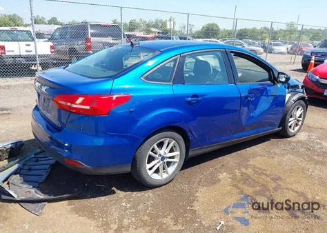 2018 Ford Focus Se z USA, uszkodzony, nr VIN 1FADP3F23JL295799